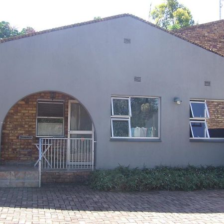 Kruger'S Guest House White River Bagian luar foto