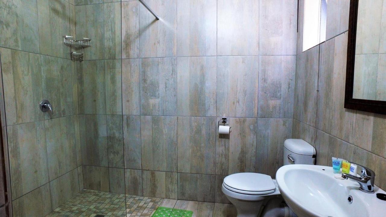 Kruger'S Guest House White River Bagian luar foto