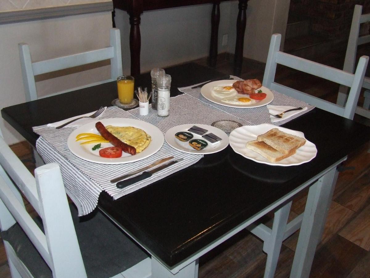 Kruger'S Guest House White River Bagian luar foto
