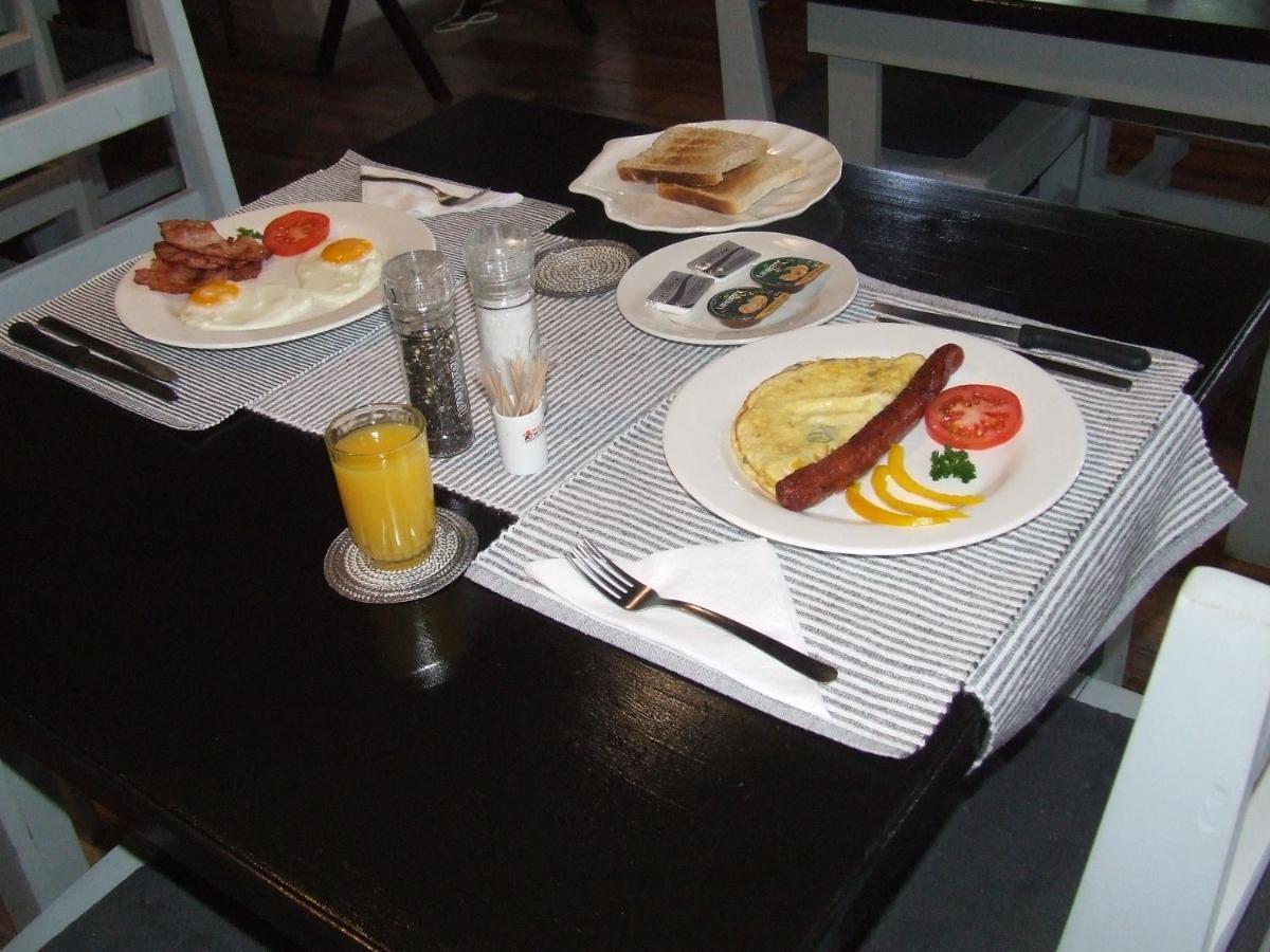 Kruger'S Guest House White River Bagian luar foto