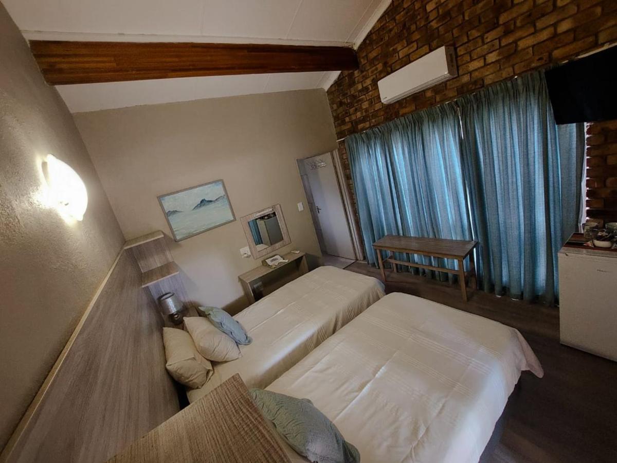 Kruger'S Guest House White River Bagian luar foto