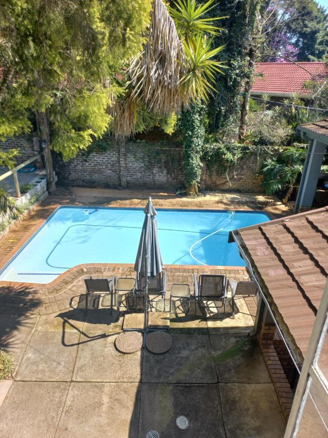Kruger'S Guest House White River Bagian luar foto