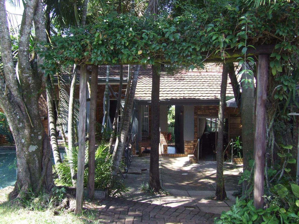 Kruger'S Guest House White River Bagian luar foto