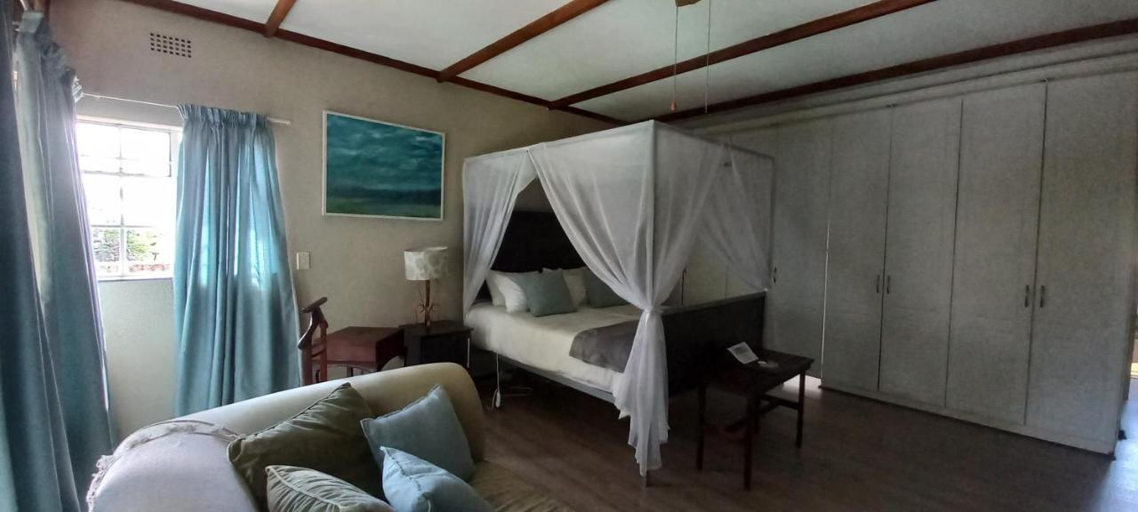 Kruger'S Guest House White River Bagian luar foto