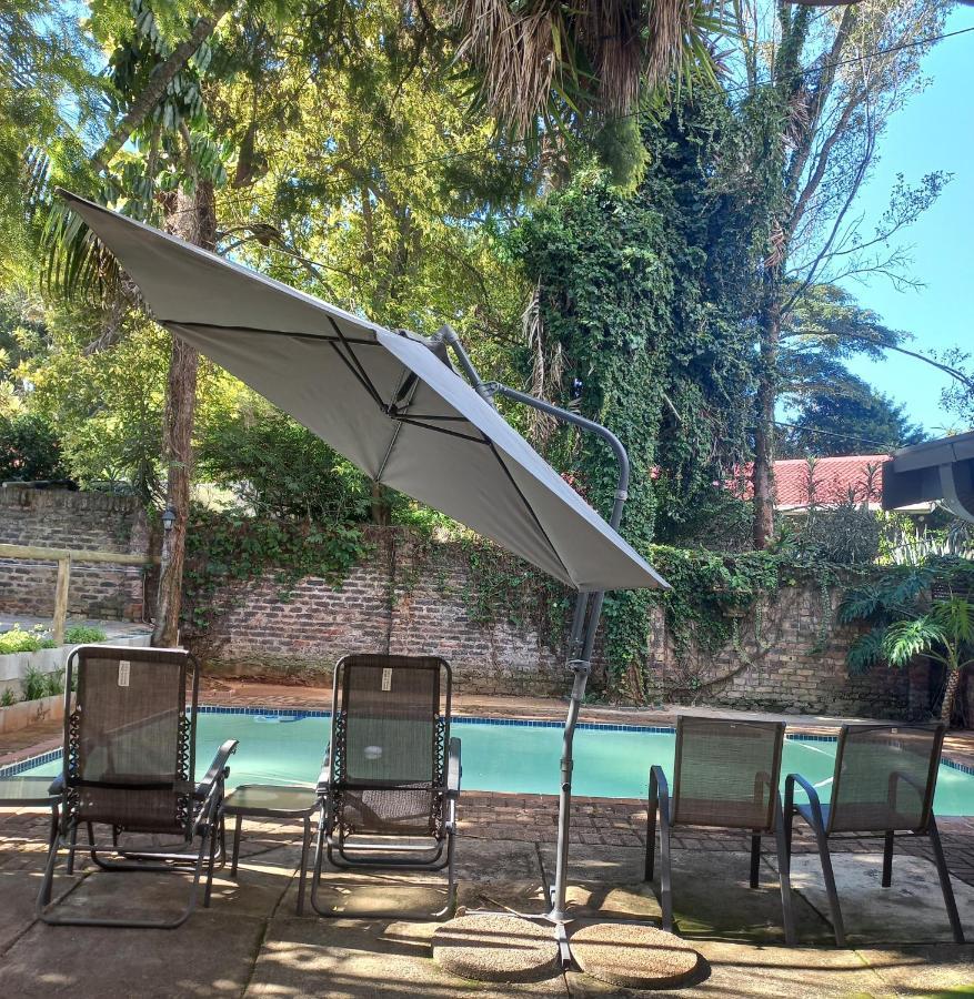 Kruger'S Guest House White River Bagian luar foto