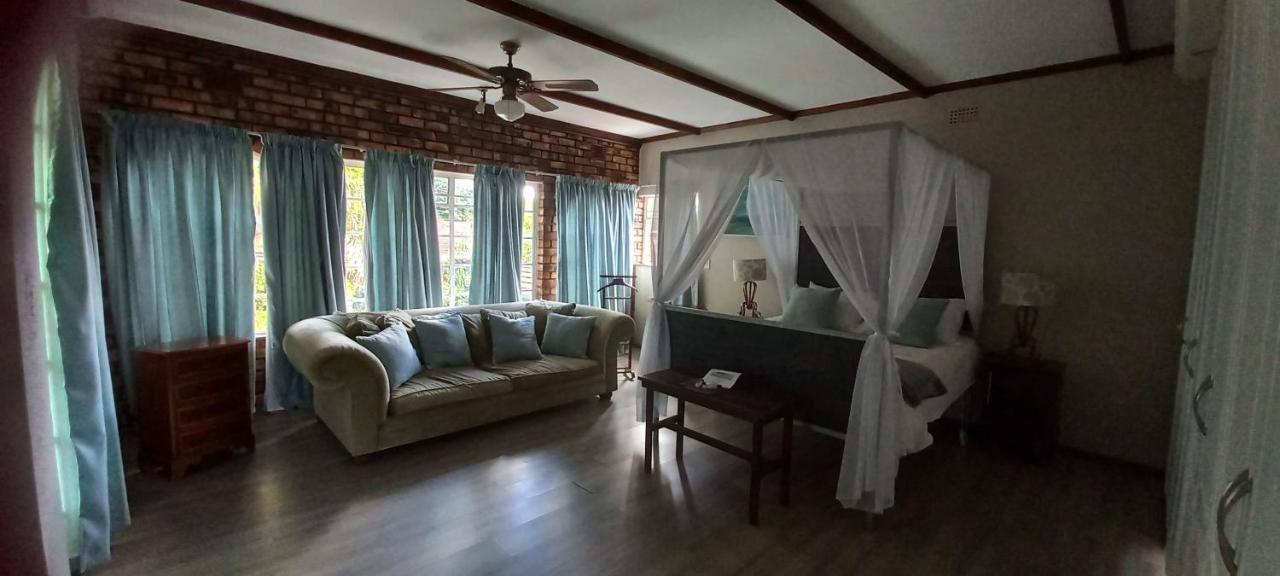 Kruger'S Guest House White River Bagian luar foto